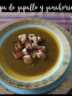 Una foto de Sopa de zapallo Kabutia y zanahoria