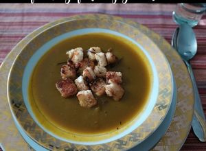 Una foto de Sopa de zapallo Kabutia y zanahoria