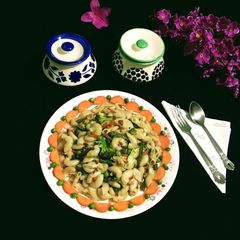 A picture of Winter Vegetable Macaroni.