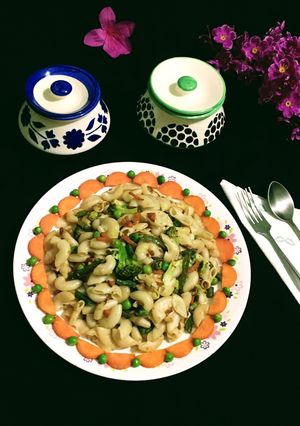 A picture of Winter Vegetable Macaroni.