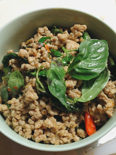 Foto resep Ayam cincang basil ala Thailand