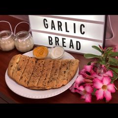 A picture of Garlic bread.