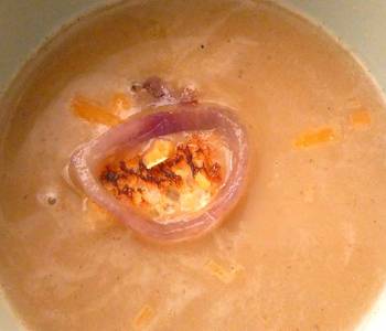 Fresh, Making Recipe Onion soup with cheddar cheese Delicious Nutritious