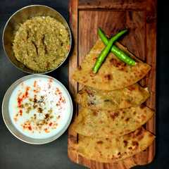 A picture of Aloo Paratha.