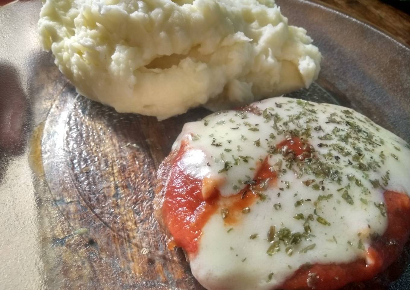 Hamburguesas a la napo con puré