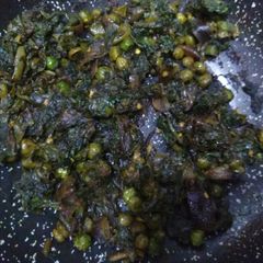 A picture of Palak Matar Bhurjhi.