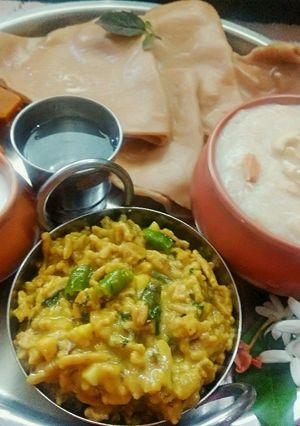 खान्देशी पारंपरिक पद्धतीने बनवलेली गव्हाची खीर (gawhachi kheer recipe in marathi) रेसिपी चे मुख्य फोटो 