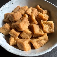 A picture of Simmered Tofu Puffs.