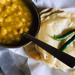 A picture of Chole bhature.