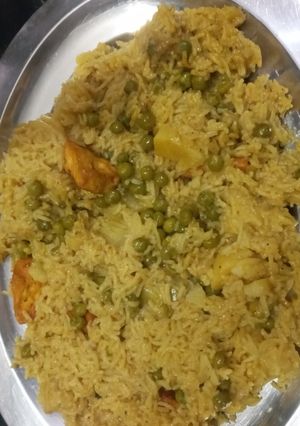 A picture of Tahri or spicy pulav.