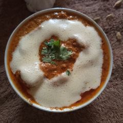 A picture of Chicken handi masala.