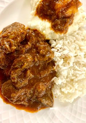 Una foto de Goulash Húngaro