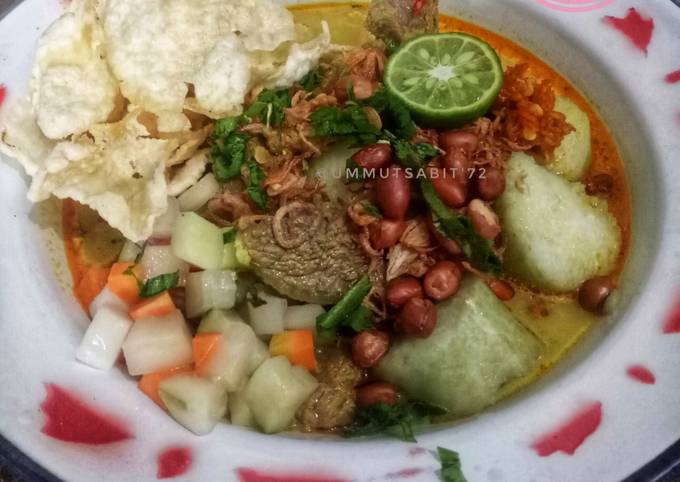 Resep membuat Lontong Kari Bandung sajian Idul Fitri yang nikmat