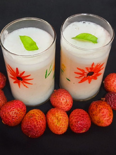 लीची का जूस (lichi ka juice recipe in Hindi) रेसिपी मुख्य फोटो