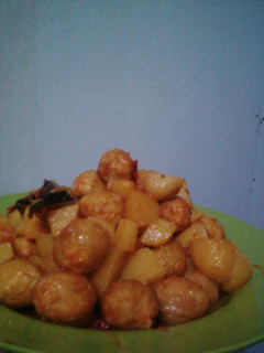 Foto resep Sambel goreng kentang dan telor puyuh