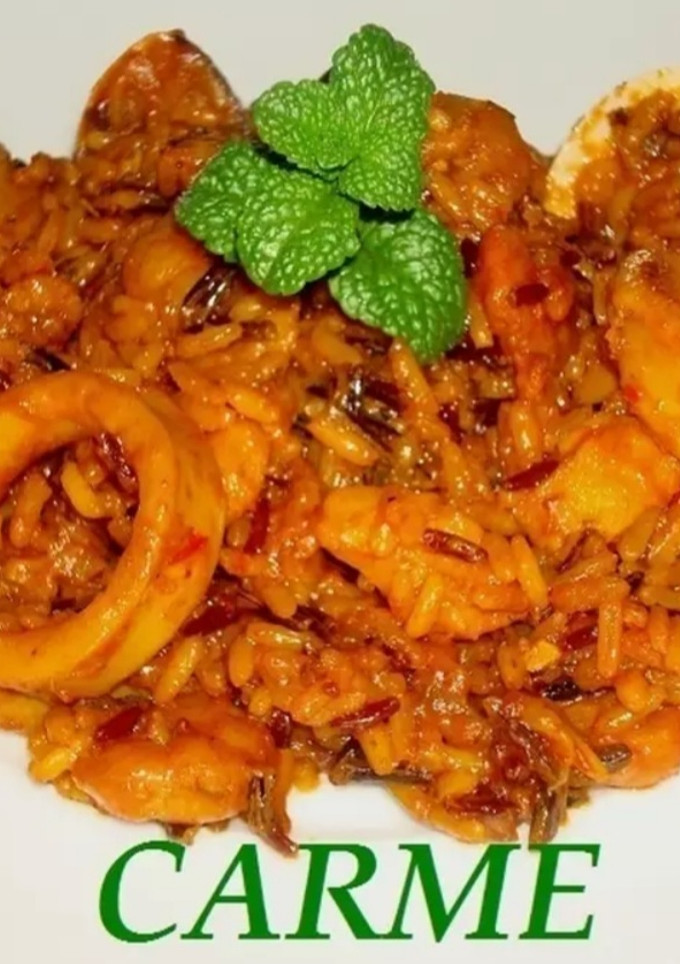 Una foto de Arroz salvaje con marisco