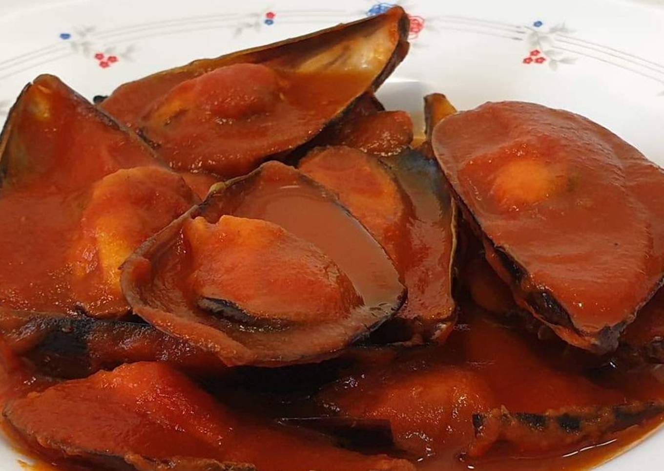 Mejillones en salsa de tomate picante