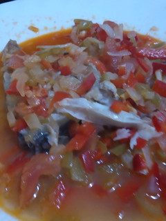 Una foto de Corvina en salsa