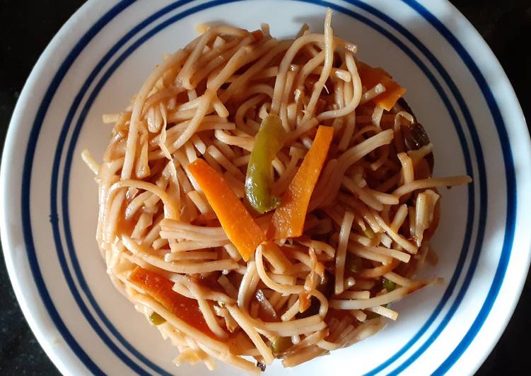 Veg Hakka Noodles