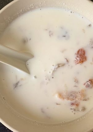 椰奶桃膠雪蓮子糖水 的食譜成品照片