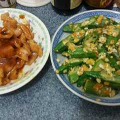 A picture of Tumis sayur okra+telur asin.