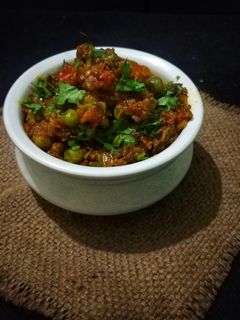 मटर मशरुम (Matar mushroom recipe in hindi) रेसिपी मुख्य फोटो