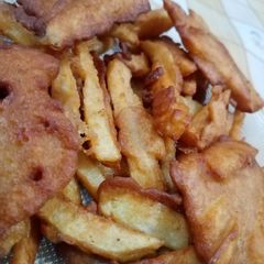 A picture of Indian fries pakory😋😋😋😋.