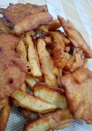 A picture of Indian fries pakory😋😋😋😋.