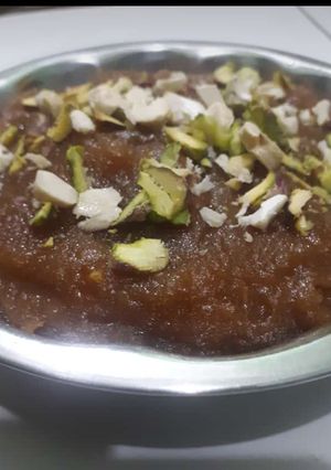 A picture of Moong Dal halwa.