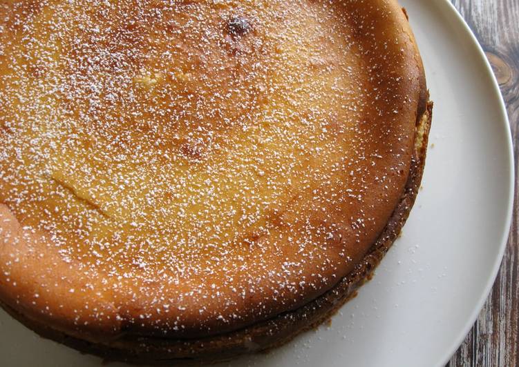 Simple Way to Prepare Tastefully Super Easy Baked Cheesecake