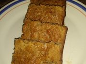 Una foto de brownie de zanahoria