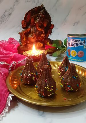 A picture of Cocoa modak.
