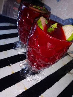 A picture of Zobo.