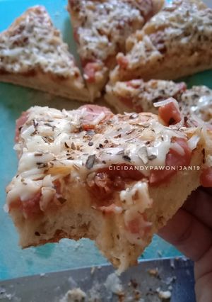 Foto resep Pizzaku ala teflon #berburucelemekemas #resolusi2019
