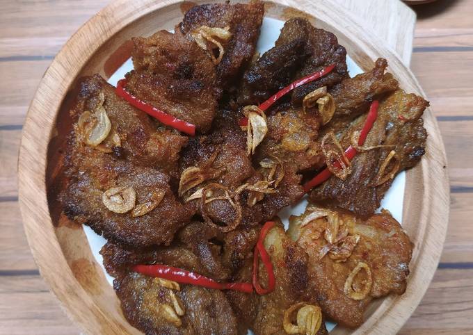 Resep Daging Gepuk Goreng Pedas oleh Era Antie - Cookpad