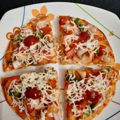 A picture of Veg pizza.