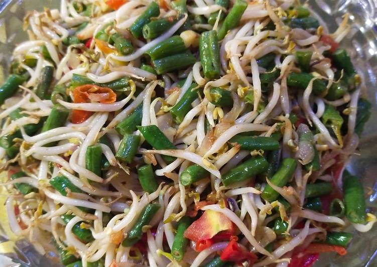 Tumis kacang panjang dan tauge