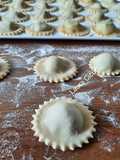 Ravioli con ripieno di ricotta e spinaci