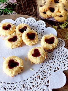 Foto resep Blueberry Cheese Thumbprint Cookies