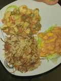 Goulash de pollo y ceviche de mango