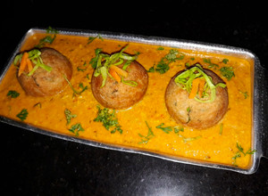 A picture of Arbi Kofta Curry.