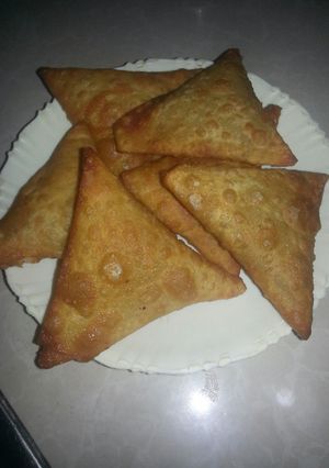 A picture of Beef samosas.