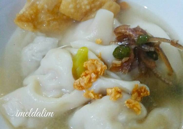 Pangsit Kuah Kaldu Udang