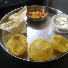A picture of Masala puri.