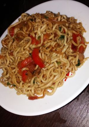 O poză a rețetei Noodles cu legume🍝😋.