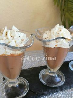 Une photo de Chocolat liégeois 😋😋😋🍫🍫🍫🍫
