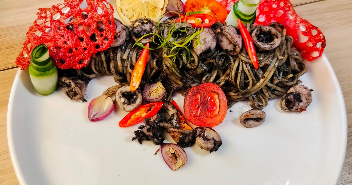 Tumis Squid Ink Spaghetti