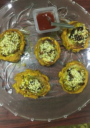A picture of Aloo nazakat.