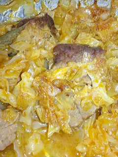 Una foto de Ternera estofada con repollo y puerro