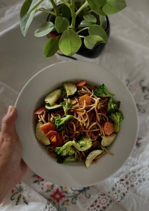 Una foto de Spaghettis con toque oriental